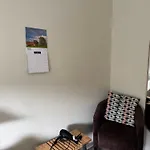 Stylish Canal-Side Retreat In Central Edinburgh